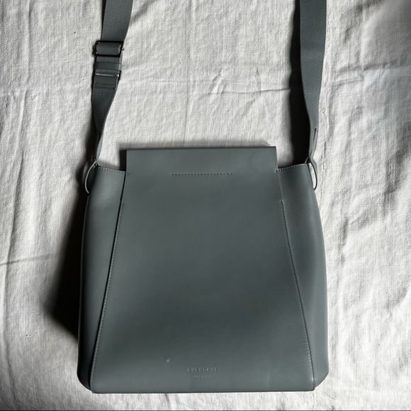 *last week - moving sale* Everlane Blue Form Bag - Picture 4 of 8